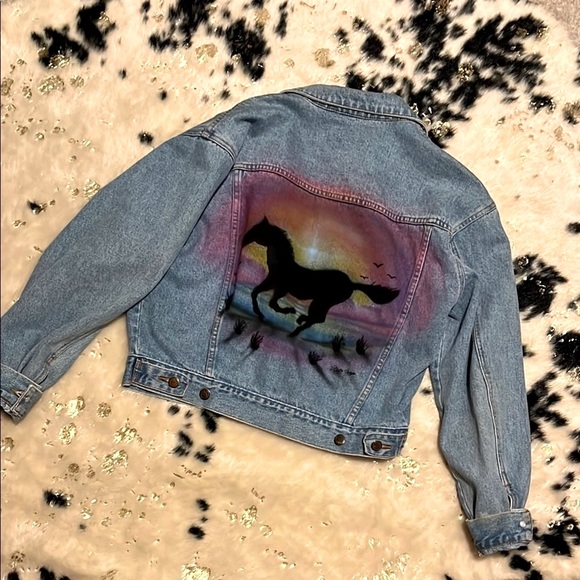 Denim Jacket with Horse Design - Picture 1 of 10